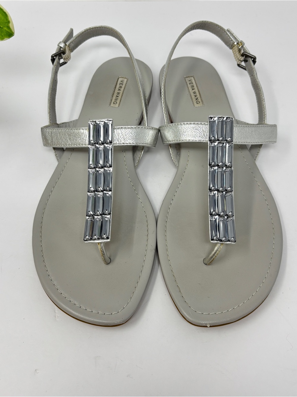 Vera Wang Leather T-Strap Embellished Sandal Size 7.5 Silver
